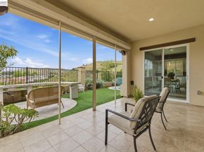 3871 Highpointe Ct, Dublin CA 94568
