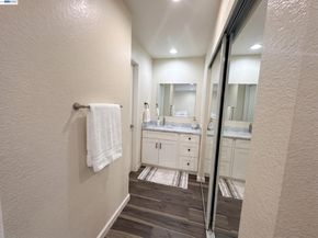 29599 Vanderbilt St 204, Hayward CA 94544