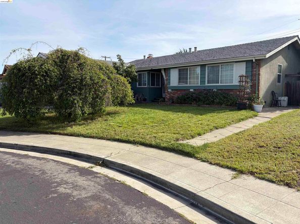 8588 Ardmore Pl, Dublin CA 94568