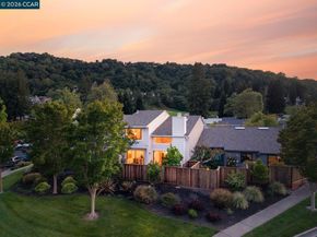 1712 Saint Andrews Dr, Moraga CA 94556