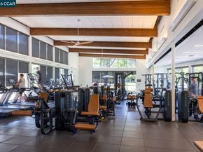 1712 Saint Andrews Dr, Moraga CA 94556