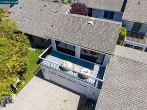 1712 Saint Andrews Dr, Moraga CA 94556