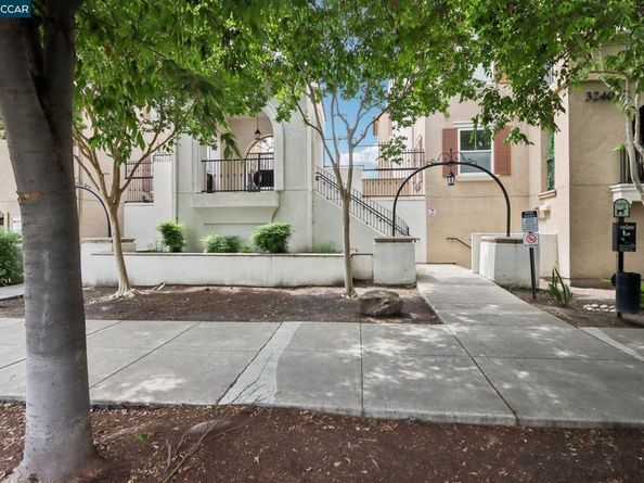 3240 Maguire Way 127, Dublin CA 94568