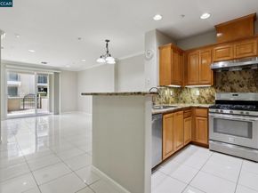 3240 Maguire Way 127, Dublin CA 94568