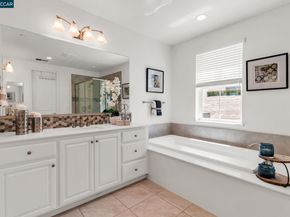 4252 Oak Knoll Dr, Dublin CA 94568
