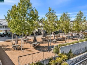 4252 Oak Knoll Dr, Dublin CA 94568