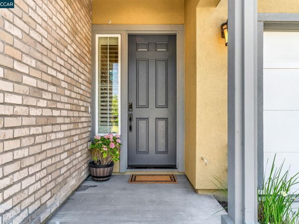 4252 Oak Knoll Dr, Dublin CA 94568