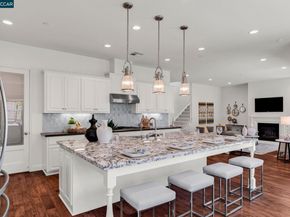 4252 Oak Knoll Dr, Dublin CA 94568