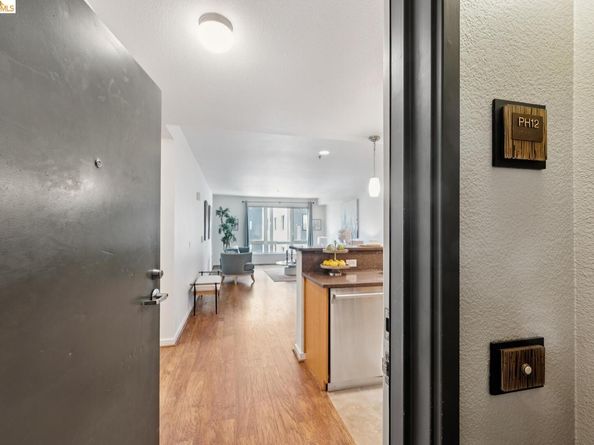 1511 Jefferson ST PH 12, Oakland CA 94612