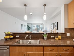 1511 Jefferson ST PH 12, Oakland CA 94612