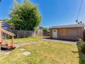 5526 Carl Ave, Richmond CA 94804