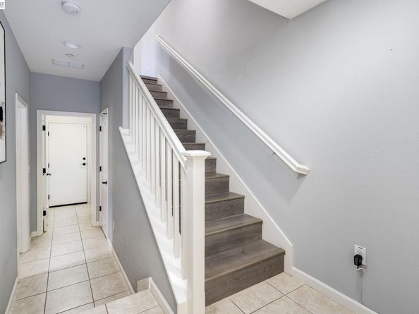 164 Heligan Ln 8, Livermore CA 94551