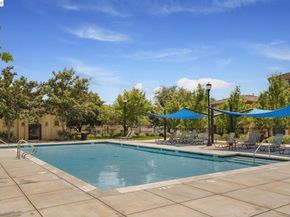 164 Heligan Ln 8, Livermore CA 94551