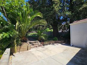 7856 Ney Ave, Oakland CA 94605