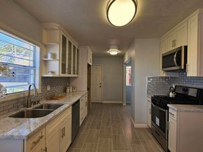 7856 Ney Ave, Oakland CA 94605
