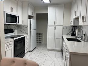 1305 Boulevard Way 210, Walnut Creek CA 94595