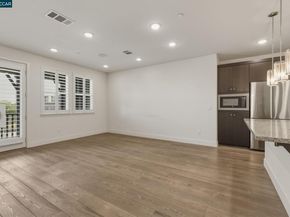 2737 5th Street, Alameda CA 94501