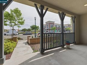 2737 5th Street, Alameda CA 94501