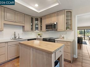 1803 Lamplight Ct, Walnut Creek CA 94597