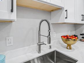 40130 Santa Teresa Cmn, Fremont CA 94539