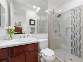 48564 Avalon Heights Ter, Fremont CA 94539