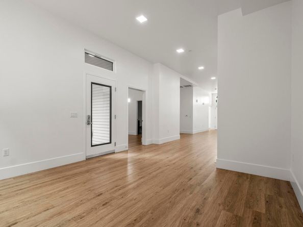 1545 32nd Street 110, Oakland CA 94608
