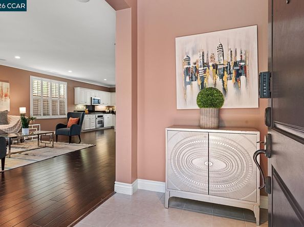 217 Mantle, Irvine CA 92618