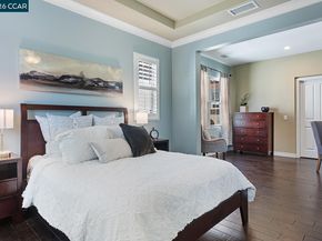 217 Mantle, Irvine CA 92618