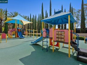 217 Mantle, Irvine CA 92618