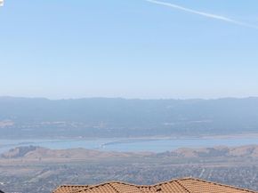 5 Stirling Way, Hayward CA 94542
