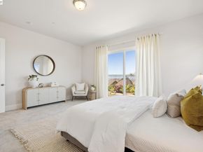 5 Stirling Way, Hayward CA 94542