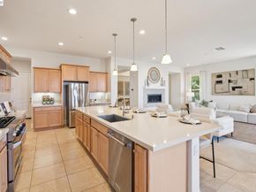 5 Stirling Way, Hayward CA 94542