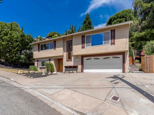 2081 Hoke Dr, Pinole CA 94564