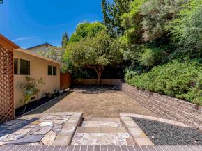2081 Hoke Dr, Pinole CA 94564