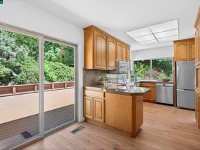 2081 Hoke Dr, Pinole CA 94564