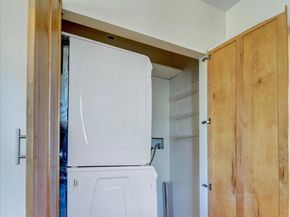 4080 Kuhnle Ave, Oakland CA 94605