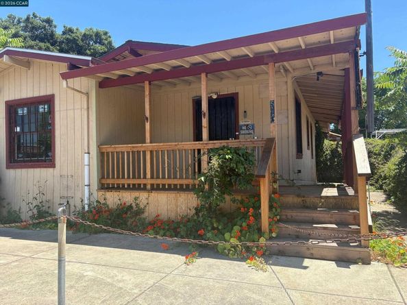 516 Ward St, Martinez CA 94553