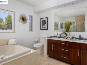 3354 D St, Hayward CA 94541