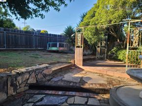 3354 D St, Hayward CA 94541