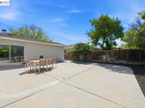 6235 Roslin Ct, Pleasanton CA 94588
