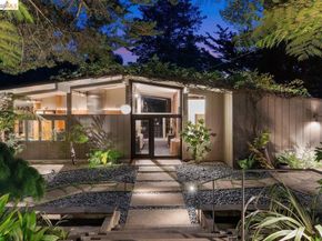 2871 Morley Dr, Oakland CA 94611