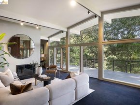 2871 Morley Dr, Oakland CA 94611