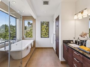 46 Carisbrook Ln, Oakland CA 94611