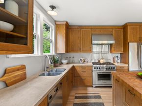 25 Stonewall Rd, Berkeley CA 94705