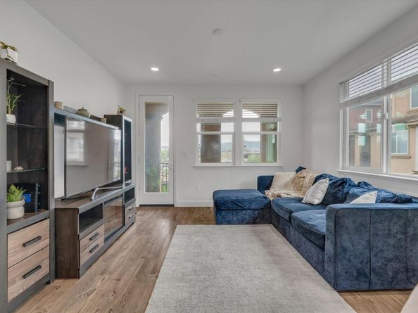 5659 Daylily St, Newark CA 94560