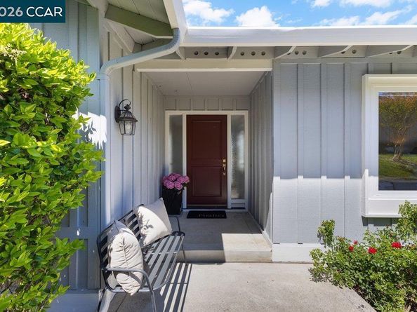 2117 Myrtle Beach Ln, Danville CA 94526