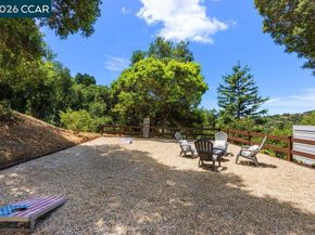 16 Sunnyside Ct, Orinda CA 94563