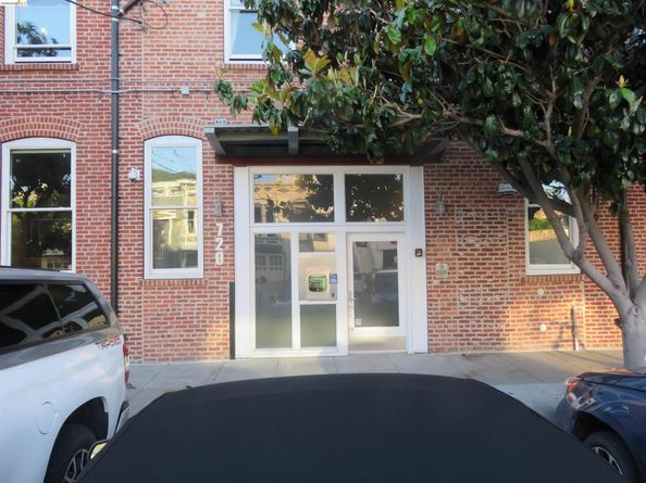 720 York St 212, San Francisco CA 94110