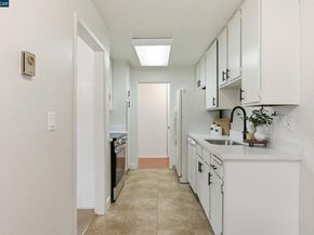 389 Belmont Street 103, Oakland CA 94610