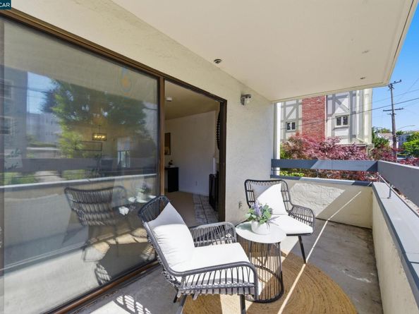 389 Belmont Street 103, Oakland CA 94610